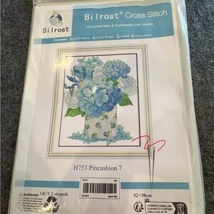Bilrost Cross Stitch Kit #H753 Pincushion 7 New